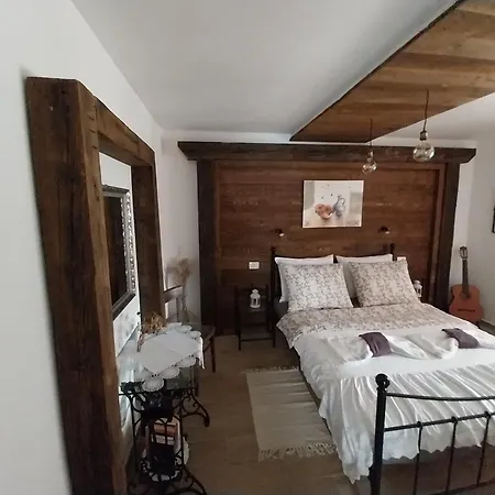 Ada Aparthotel