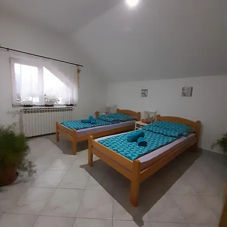 Aparthotel Ada 3*