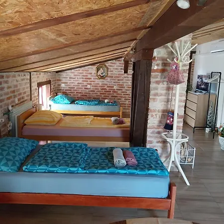 Aparthotel Ada 3*