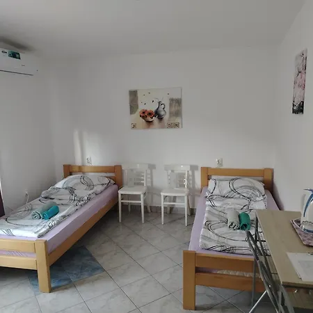 Ada Aparthotel Gracac (Zadar)