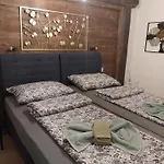 Ada Ξενοδοχείο με διαμερίσματα 3*