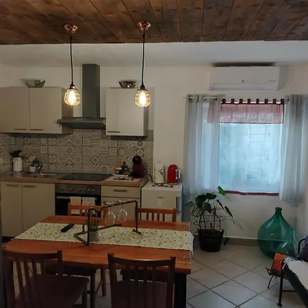 Ada 3* Gračac