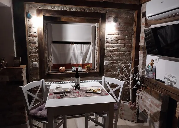 Ada Apartmanhotel Gračac